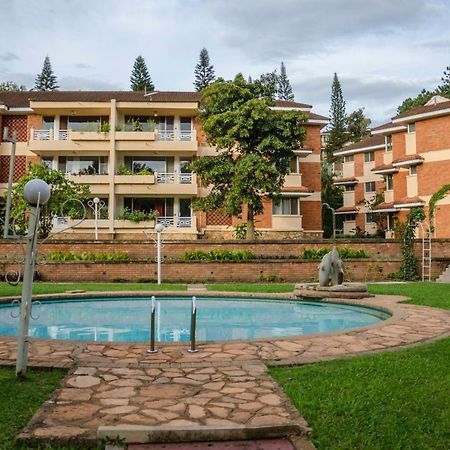 Golf Course Apartments Kampala Kültér fotó