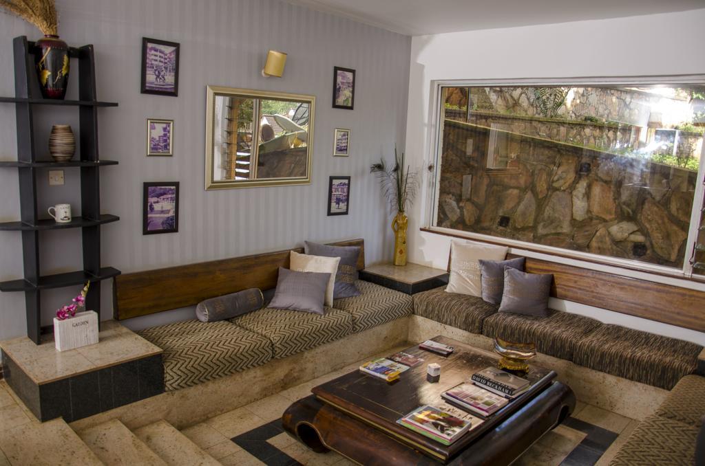 Golf Course Apartments Kampala Kültér fotó